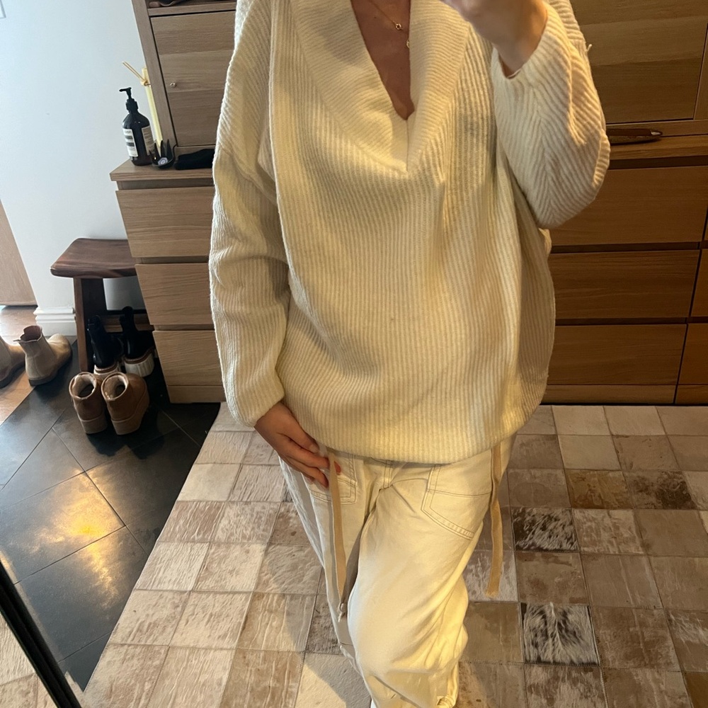 Zara Cream Knit V-Neck Top - Picture 4 of 7